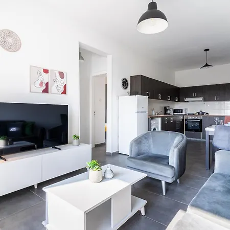 Sonic 2-bedroom * Larnaca