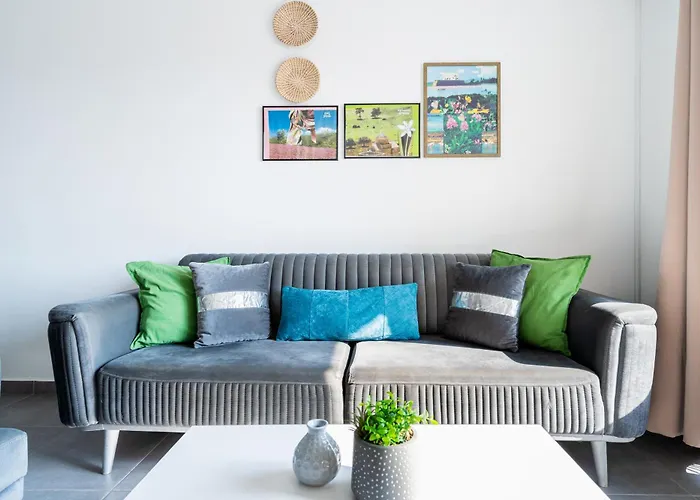 Sonic 2-bedroom アパート